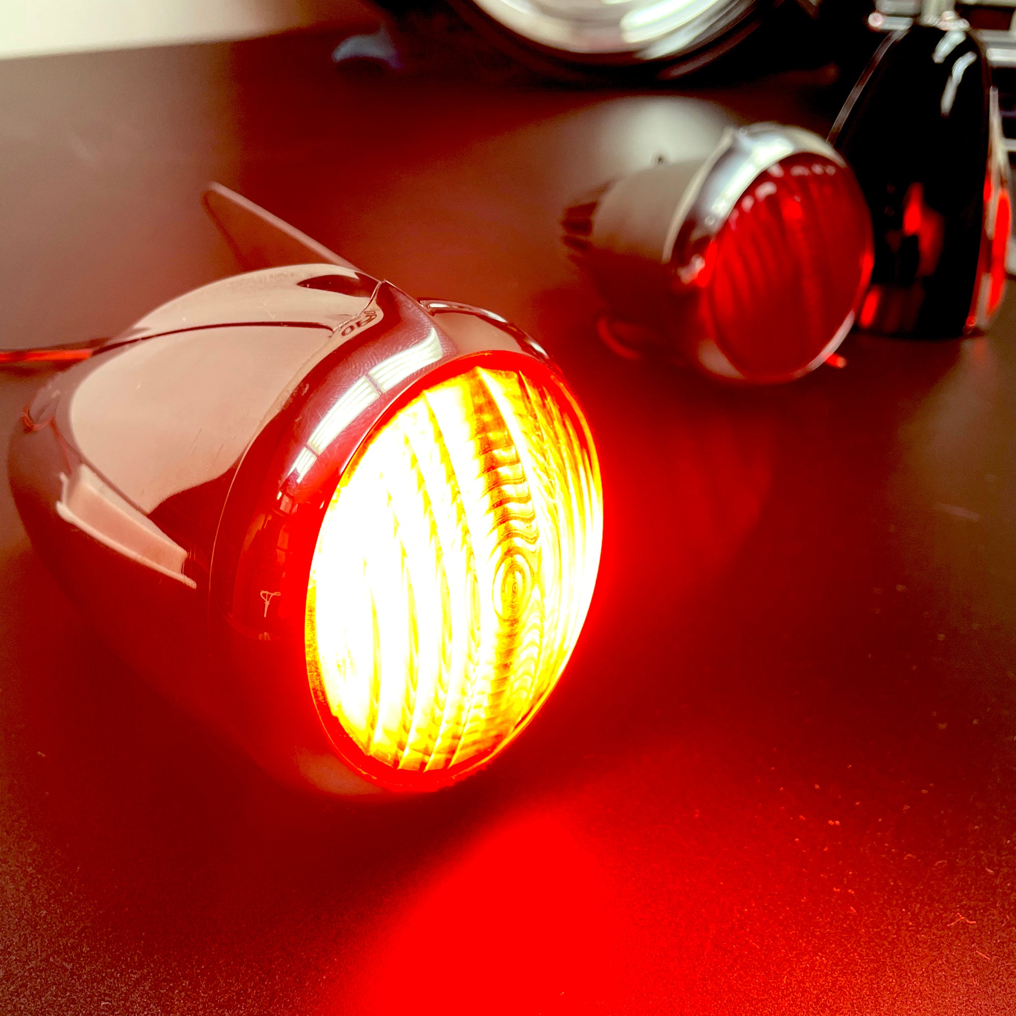 37/Deluxe Taillight image 2