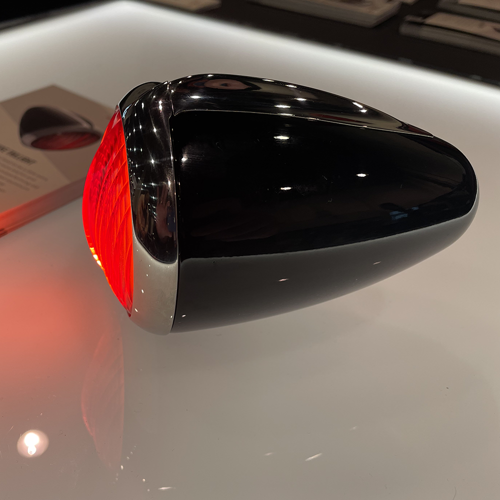 37/Deluxe Taillight image 5